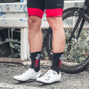 Logo Trägerhose kurz schwarz/rot Logo Trägerhose kurz schwarz/rot