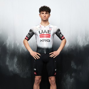 Herren UAE Team Emirates 2025 Magistrale Light Pissei trikot Radtrikot Kaufen Herren UAE Team Emirates 2025 Magistrale Light Pissei trikot Radtrikot Kaufen