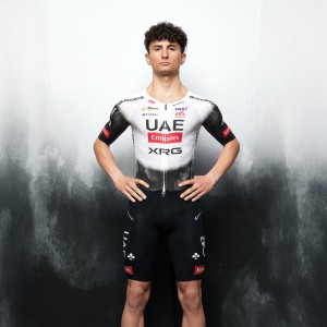 Herren UAE Team Emirates 2025 Hybrid Pissei body Radtrikot Kaufen